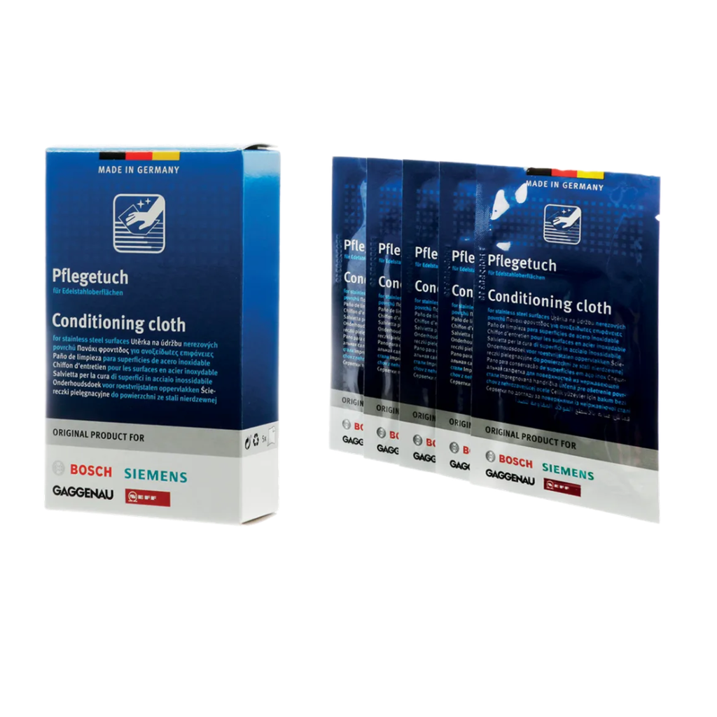 Conditioning cloths stainless steel surfaces